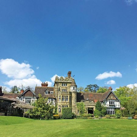The Ravenswood Hotel East Grinstead Exterior foto